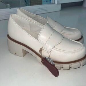 NWT Mia Robbin Bone Loafers Shoe  8.5 Contour Comfort Footbed